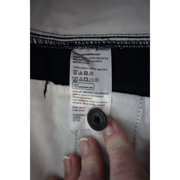 Calvin Klein 40LM606410 Men’s Sz 40W Navy Blue Utility Chino Shorts - Picture 5 of 8